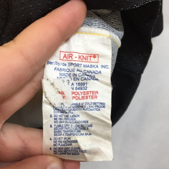 Vintage Made in Canada Boston Bruins The Pooh Bear Youth Hockey Jersey Size L/XL - Picture 8 of 16